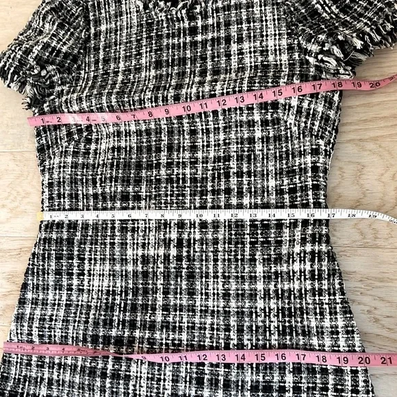 KATE SPADE l Flutter Sleeve Tweed Dress Black White Pockets Size 10 / Medium* - Picture 10 of 14